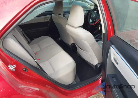 2015 Toyota Corolla Le Plus z USA, uszkodzony, nr VIN 5YFBURHEXFP273091